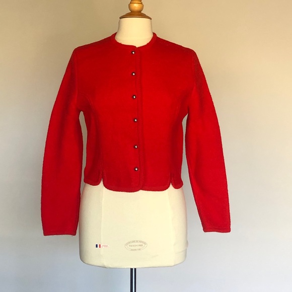 Red jacket - Picture 1 of 6